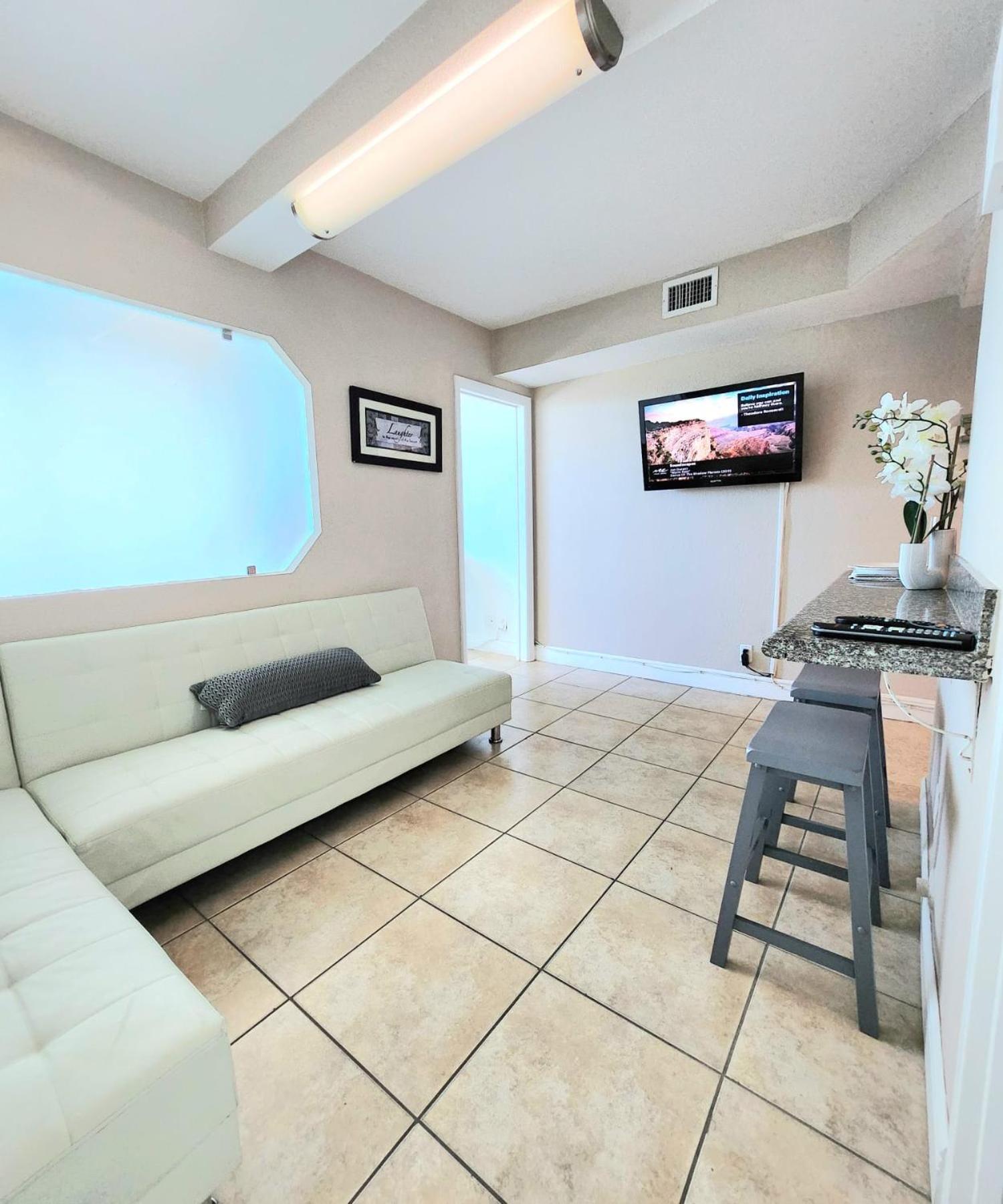 Beachfront Property Pool Gym Tennis Miami Beach! Exterior photo